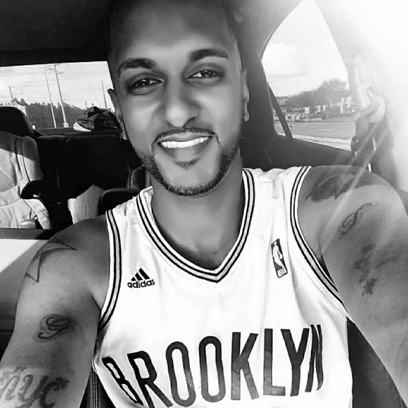 Meet your Posher, Asif (Ace) - Picture 1 of 5